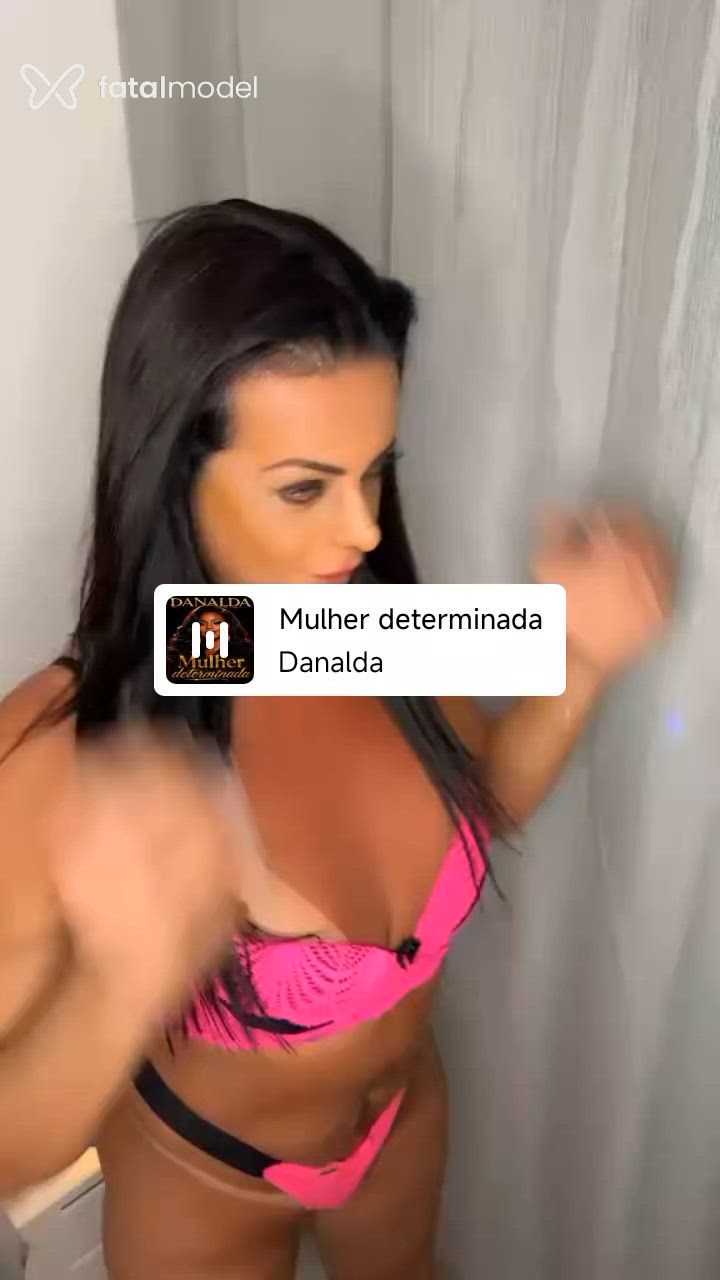 Acompanhante mulher trans morena (o) de olhos castanhos - Flavia Leal