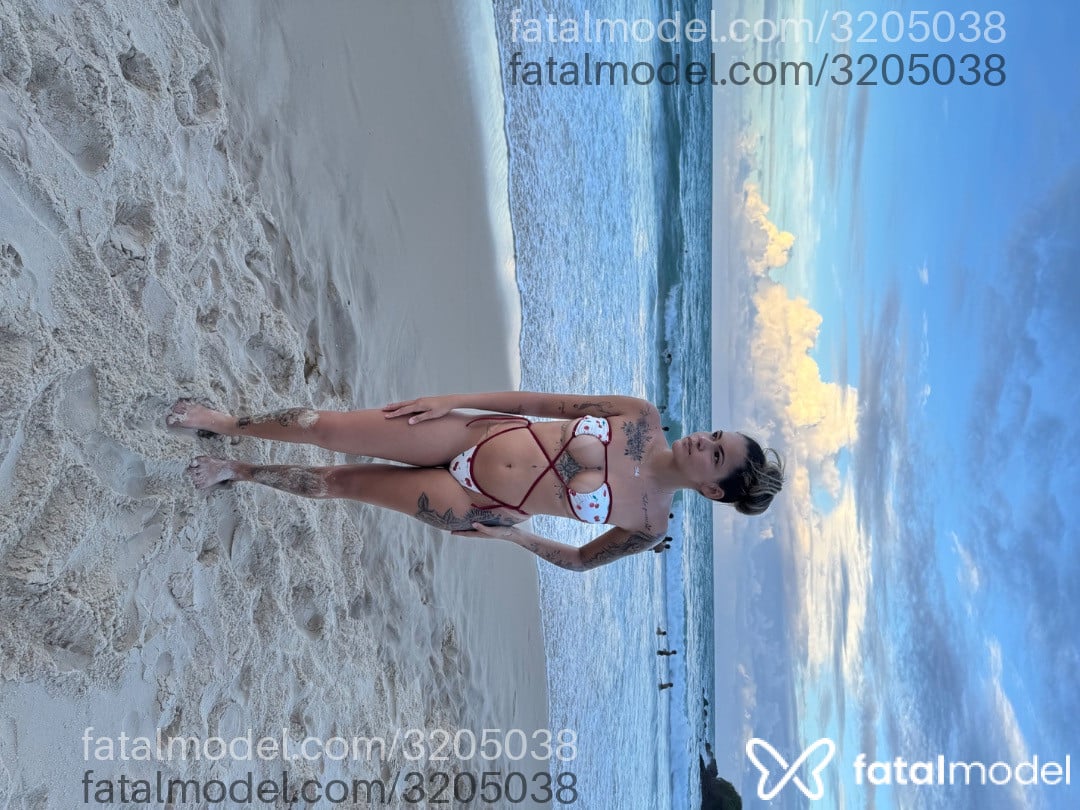 Acompanhante mulher loira (o) de olhos castanhos em Natal - Bellynha