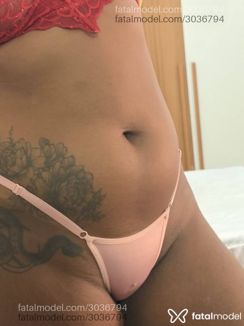 Acompanhante mulher morena (o) de olhos pretos - Yasmin Amorim