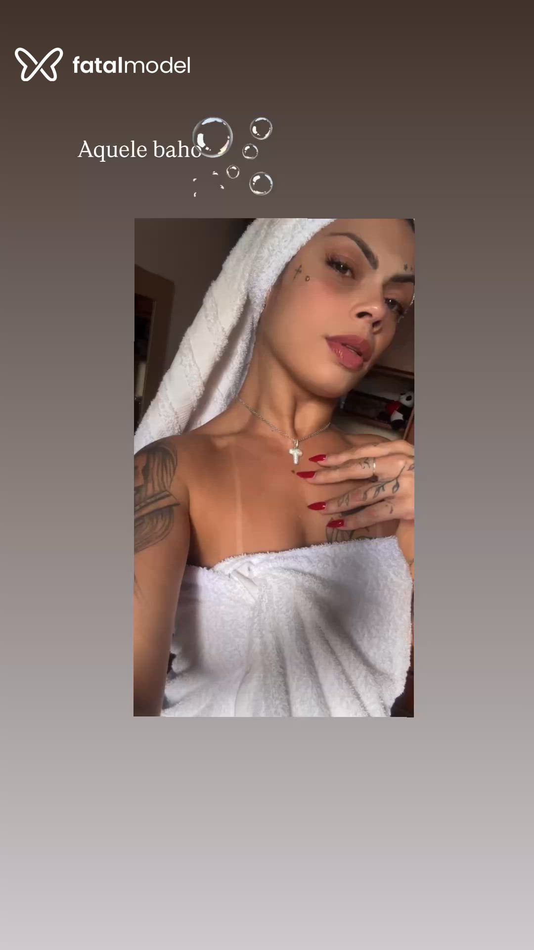 Acompanhante mulher com cabelo castanho de olhos castanhos em Saquarema Acompanhante mulher com cabelo castanho de olhos castanhos em Saquarema - Tatah