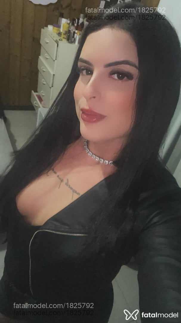 Acompanhante mulher com cabelo castanho de olhos castanhos em Florianópolis - Laís Fontenelle
