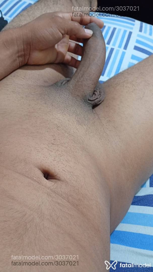 Acompanhante homem morena (o) de olhos pretos - Daniel