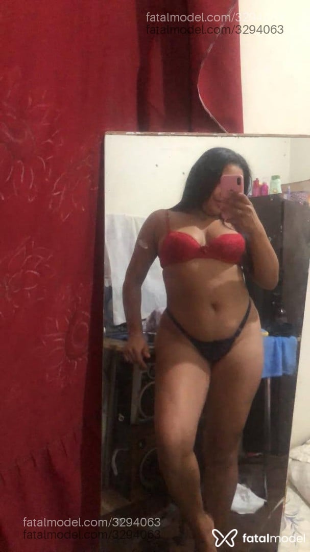 Acompanhante mulher morena (o) de olhos pretos em Medianeira - Aghata Alice