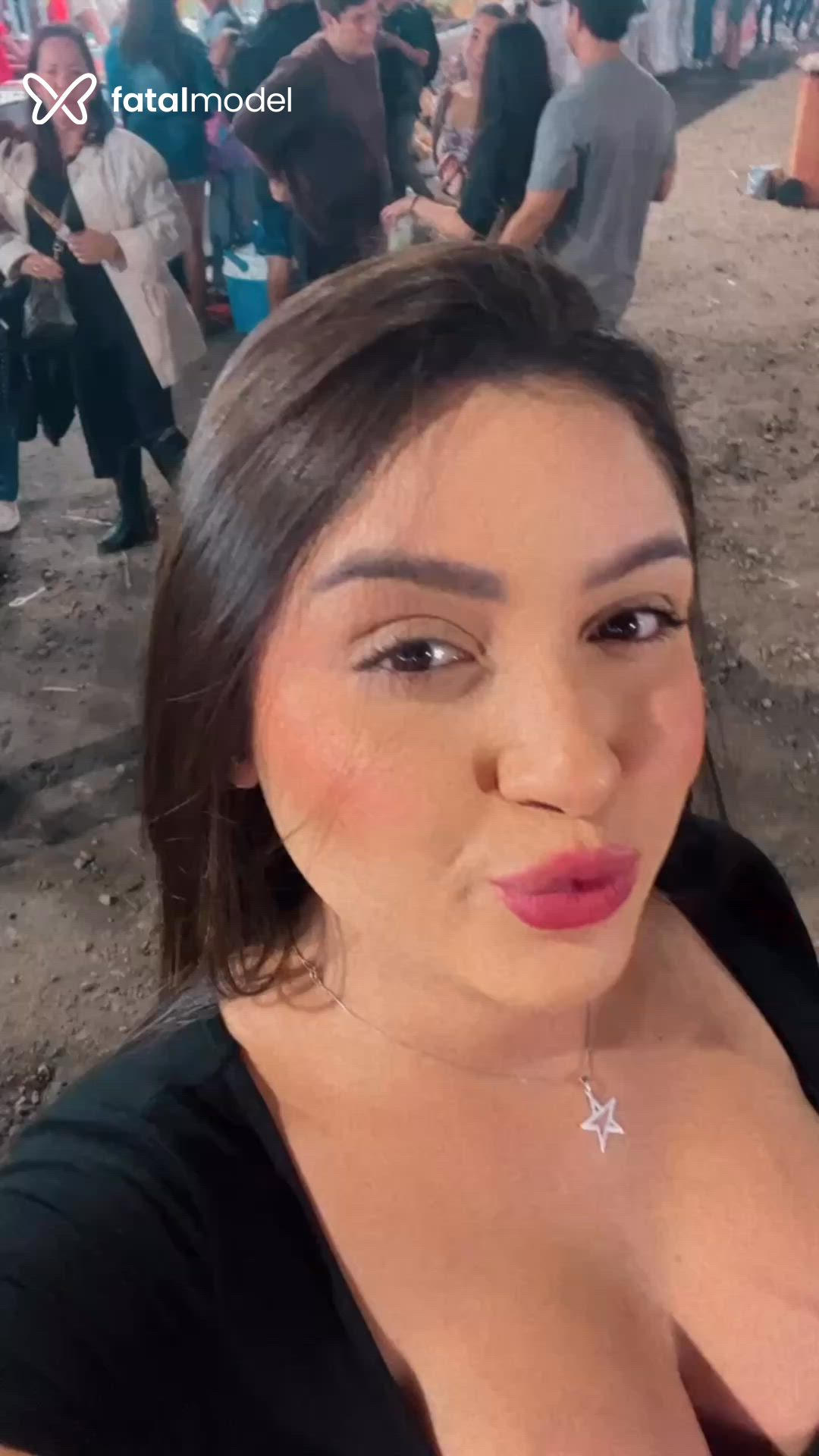 Acompanhante mulher morena (o) de olhos castanhos em Maricá Acompanhante mulher morena (o) de olhos castanhos em Maricá - Branca