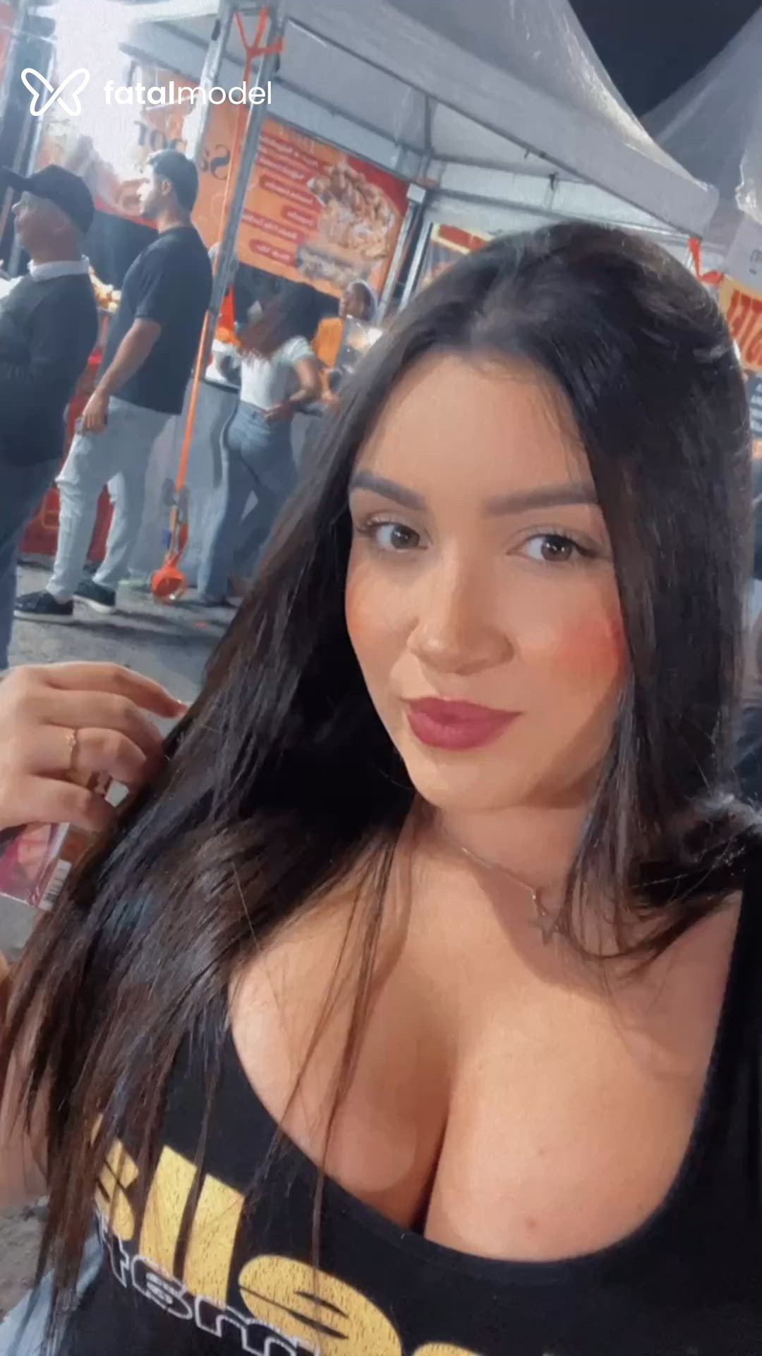 Acompanhante mulher morena (o) de olhos castanhos em Maricá Acompanhante mulher morena (o) de olhos castanhos em Maricá - Branca