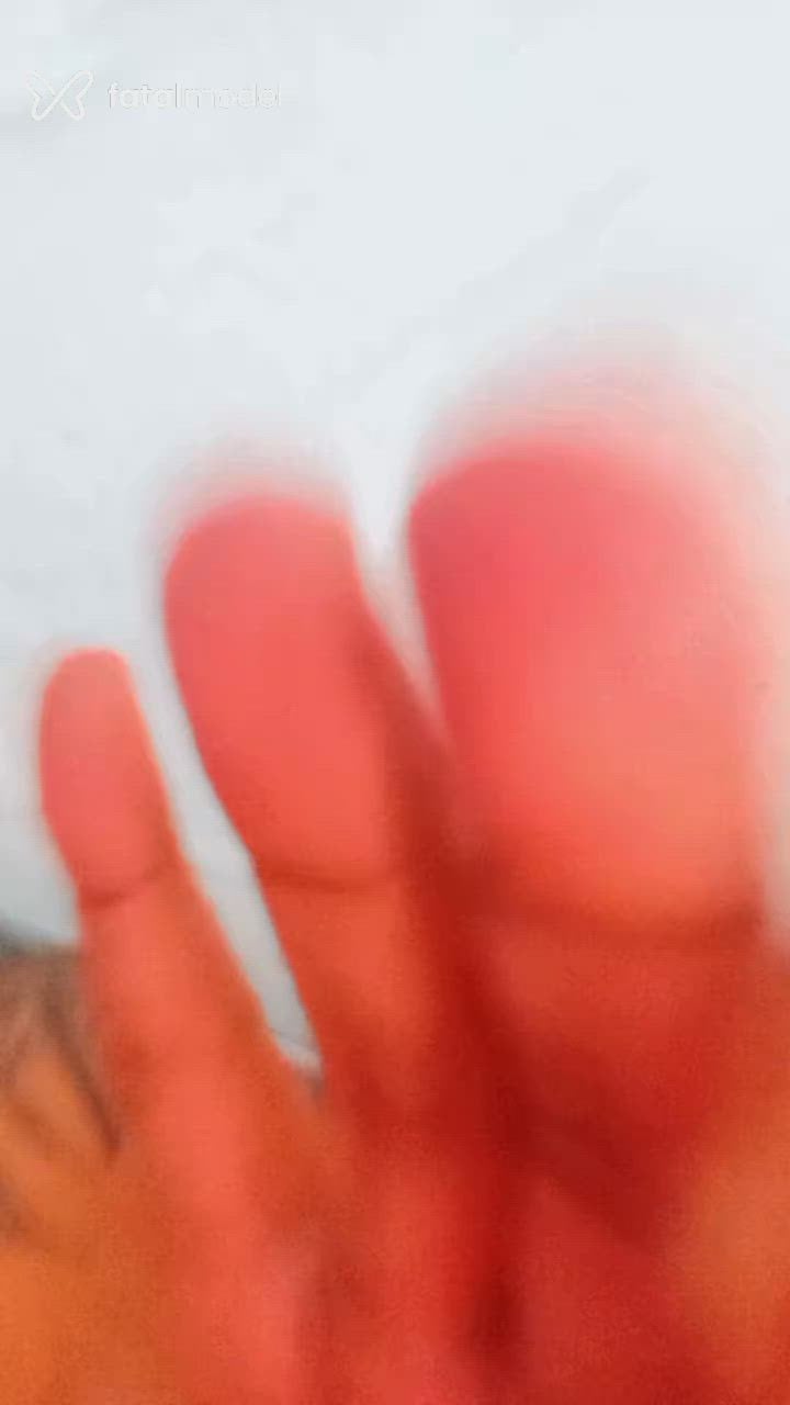 Acompanhante mulher com cabelo castanho de olhos castanhos - Nalla Acompanhante mulher com cabelo castanho de olhos castanhos - Nalla