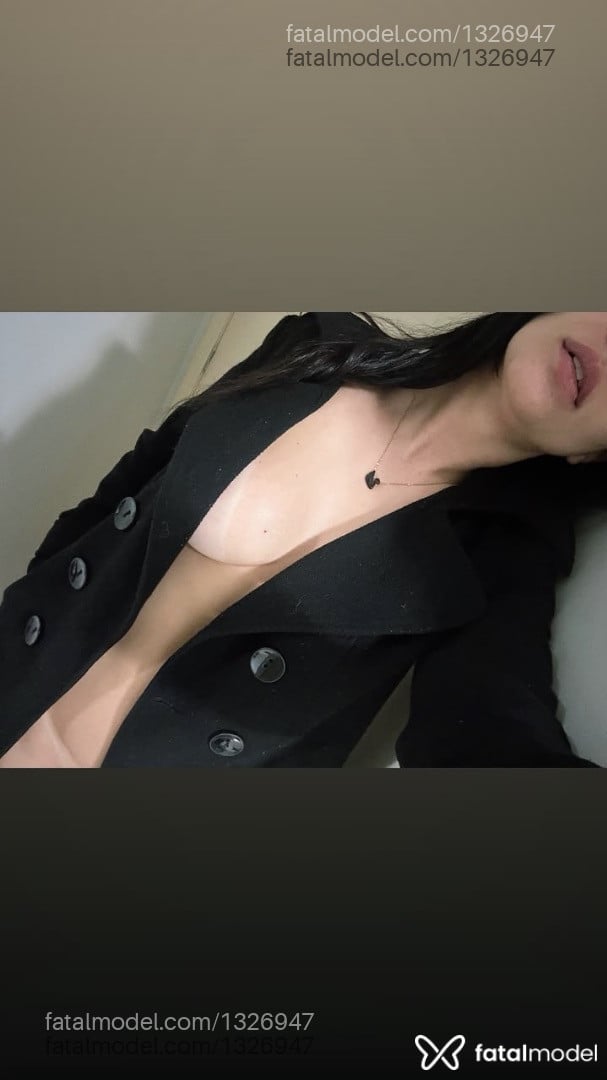 Acompanhante mulher com cabelo castanho de olhos castanhos em Londrina - Isabella