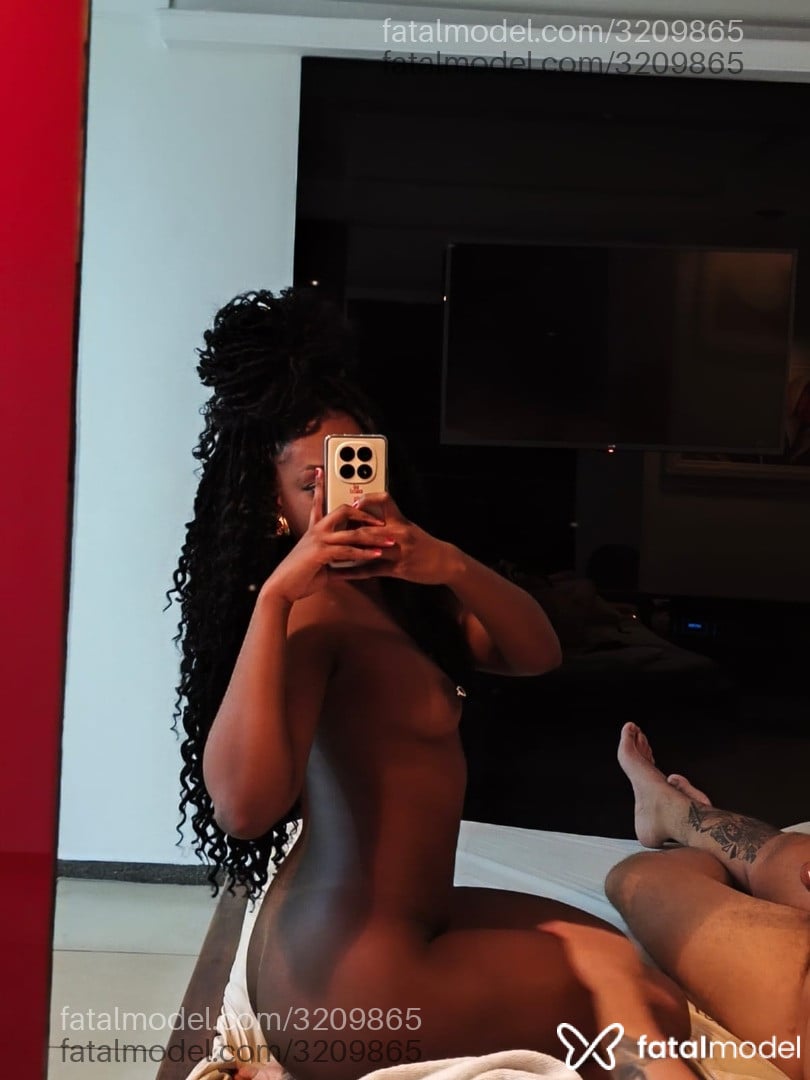 Acompanhante mulher ruiva (o) de olhos pretos em Rio de Janeiro - Lina Pretinhaaaa