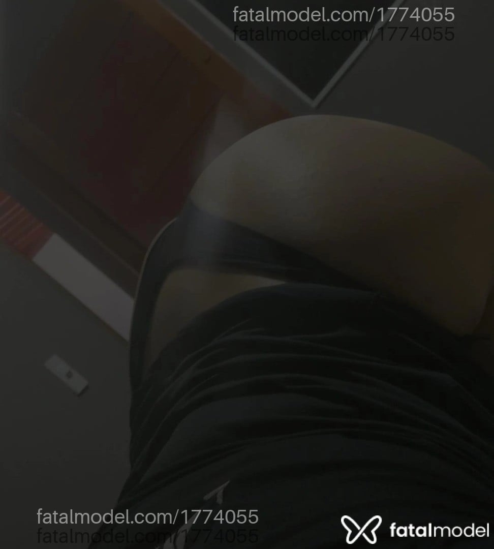 Acompanhante mulher com cabelo castanho de olhos mel - ísis Acompanhante mulher com cabelo castanho de olhos mel - ísis