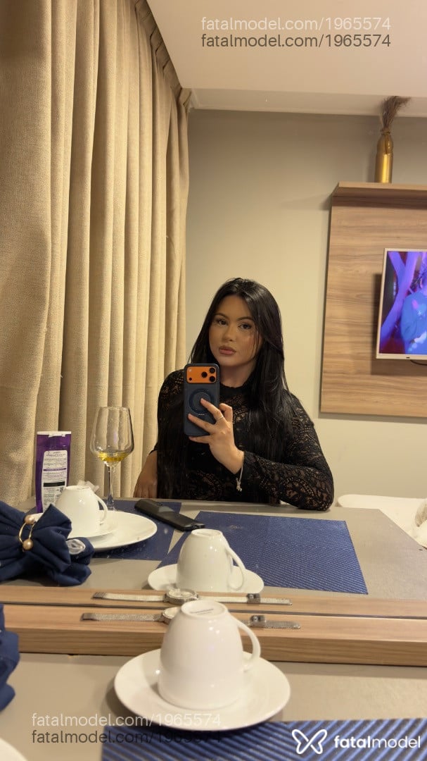 Acompanhante mulher morena (o) de olhos castanhos em Recife - Vitoria Castro