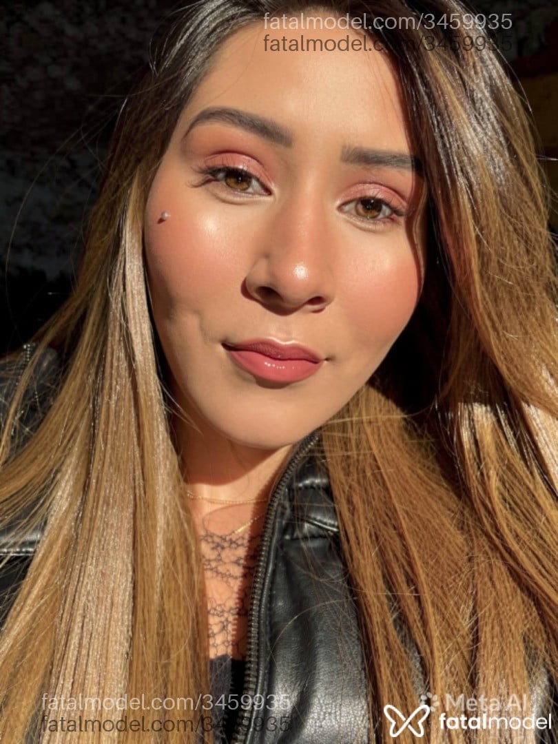 Acompanhante mulher trans morena (o) de olhos castanhos em São Paulo - Sabrina