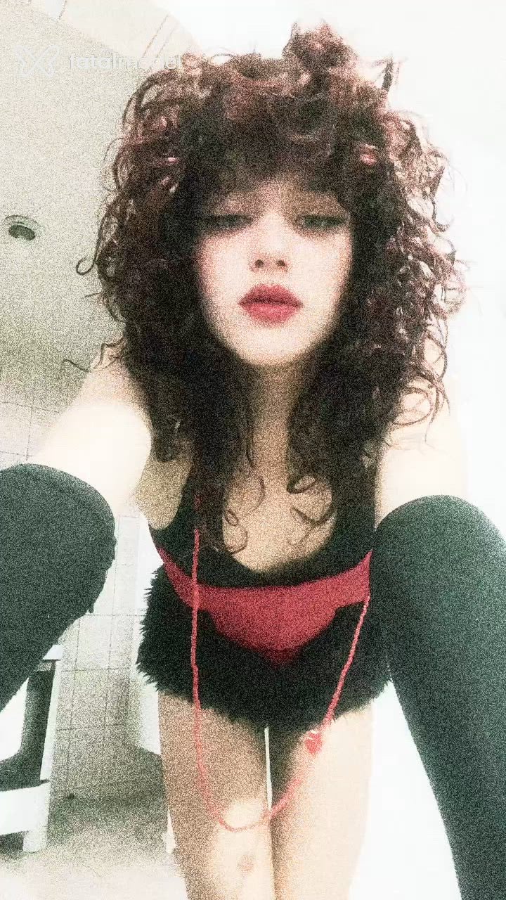 Acompanhante mulher trans ruiva (o) de olhos azuis em Brasília Acompanhante mulher trans ruiva (o) de olhos azuis em Brasília - Emanuz
