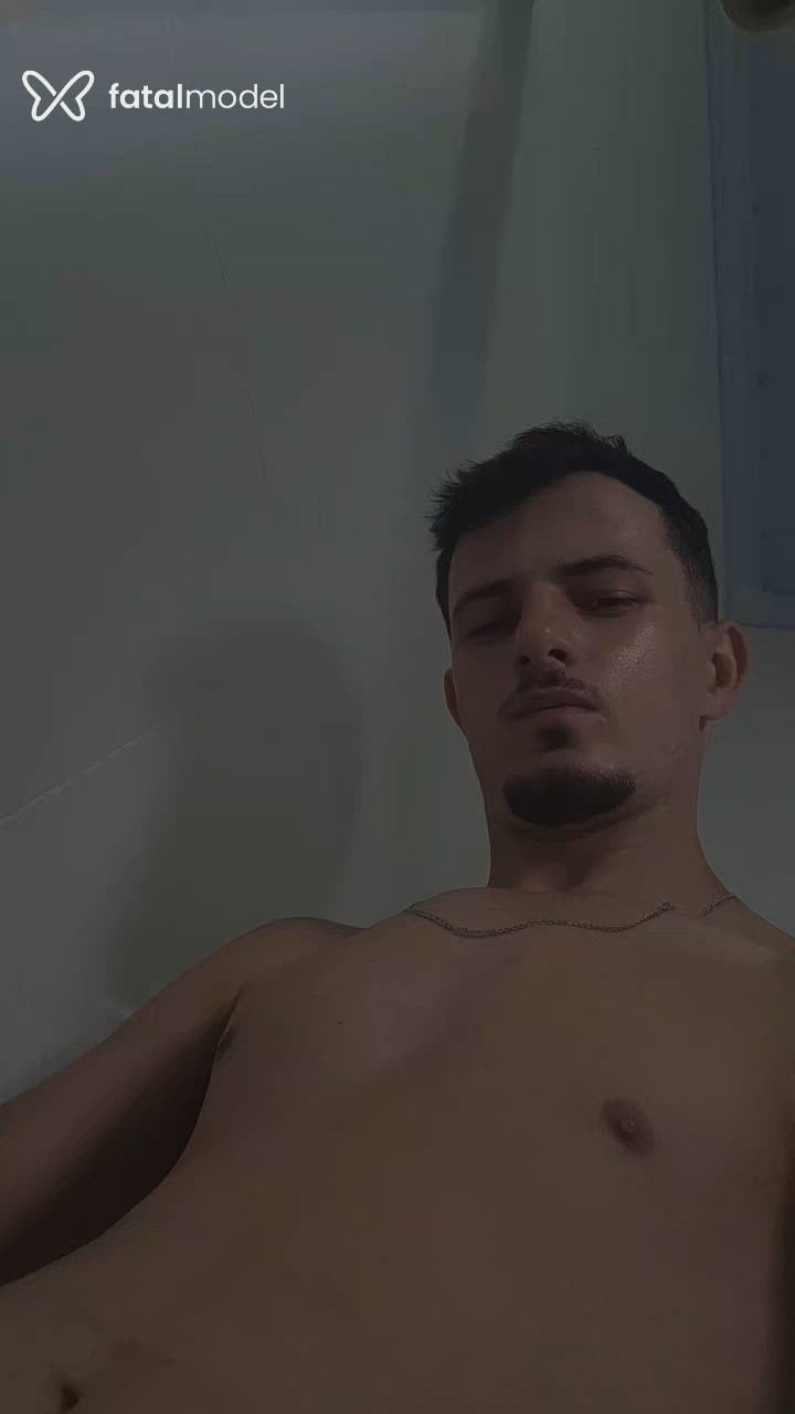 Acompanhante homem morena (o) de olhos castanhos em Torres Acompanhante homem morena (o) de olhos castanhos em Torres - Cardozinho