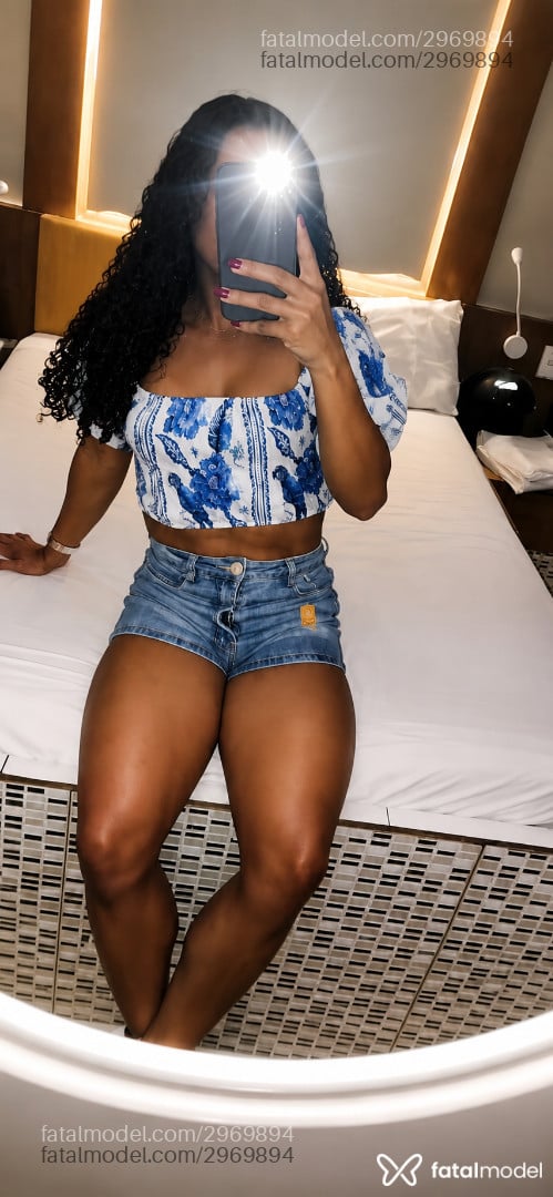 Acompanhante mulher trans morena (o) de olhos castanhos em Uberlândia - Anna