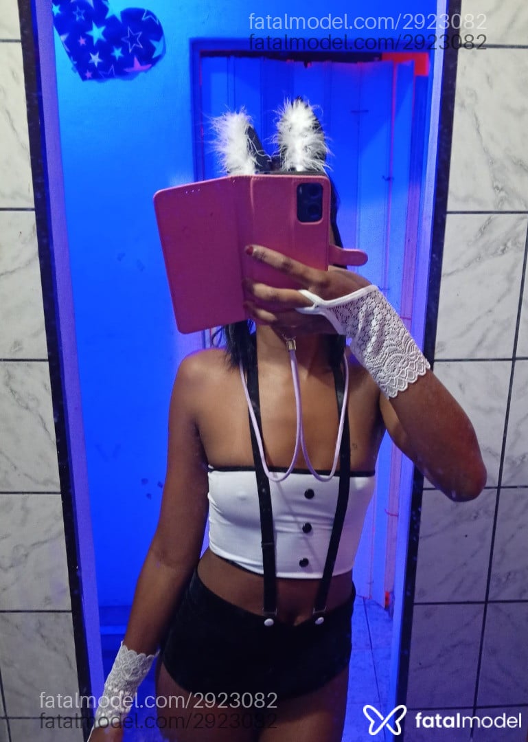 Acompanhante mulher morena (o) de olhos castanhos em Praia Grande - Anjel