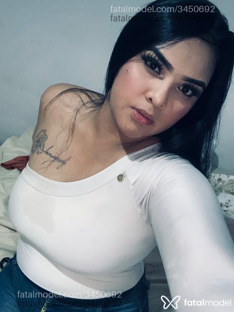 Acompanhante mulher morena (o) de olhos pretos em Santa Helena de Goiás - Mirela