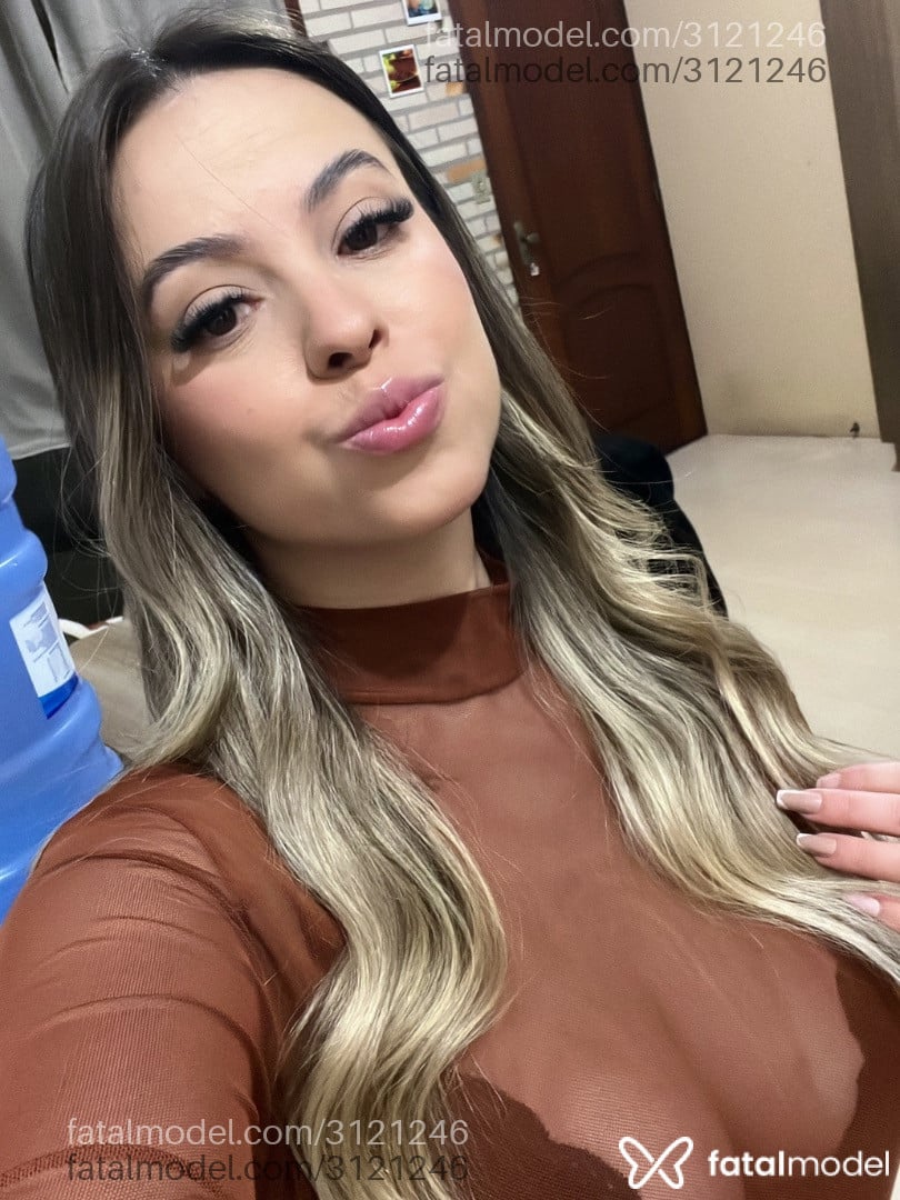 Acompanhante mulher loira (o) de olhos castanhos em Erechim - Laura