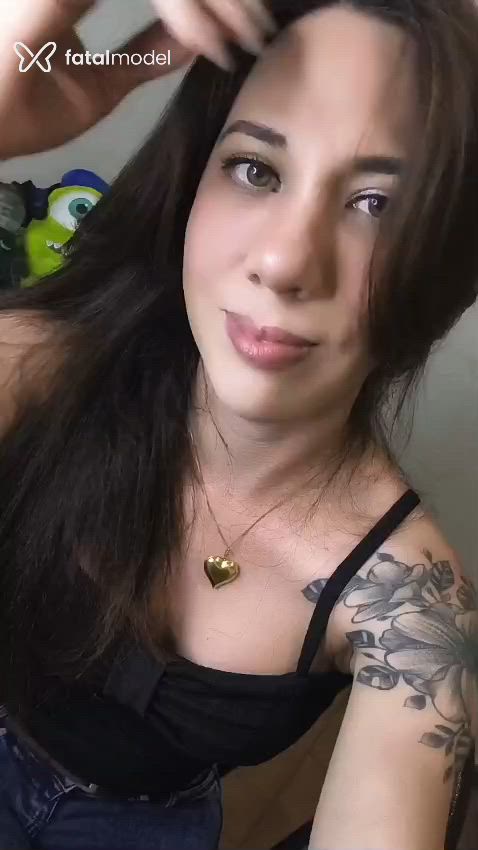 Acompanhante mulher trans com cabelo castanho de olhos verdes - Fernanda Vidal Acompanhante mulher trans com cabelo castanho de olhos verdes - Fernanda Vidal