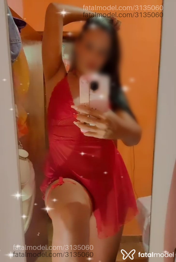 Acompanhante mulher morena (o) de olhos pretos em Niterói - Isis Martis