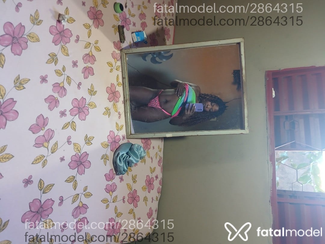 Acompanhante mulher morena (o) de olhos pretos em Quirinópolis - Yasmim