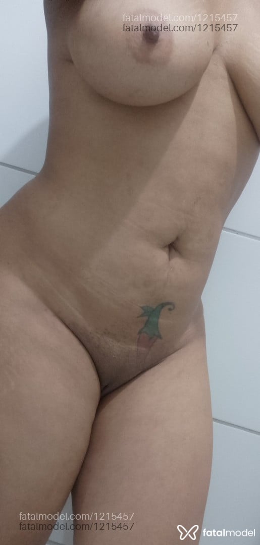 Acompanhante mulher com cabelo castanho de olhos castanhos em Santo Antônio de Jesus Acompanhante mulher com cabelo castanho de olhos castanhos em Santo Antônio de Jesus - Morena Bela Morena