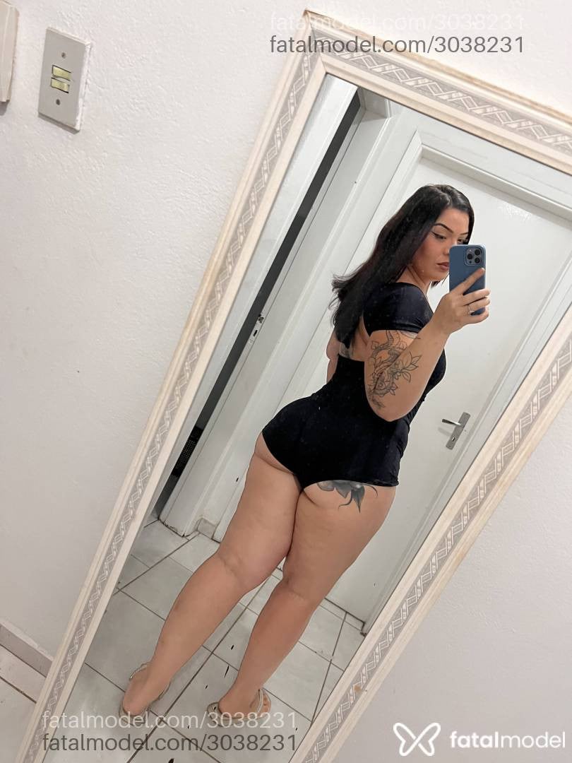 Acompanhante mulher morena (o) de olhos castanhos - Mirella