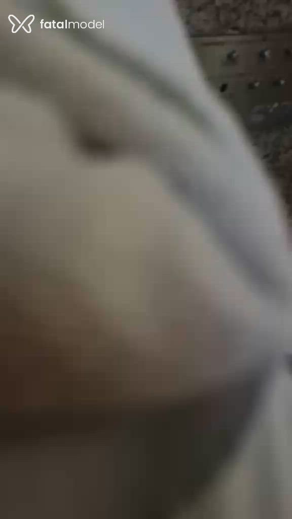 Acompanhante homem com cabelo castanho de olhos castanhos - Layon Berquin