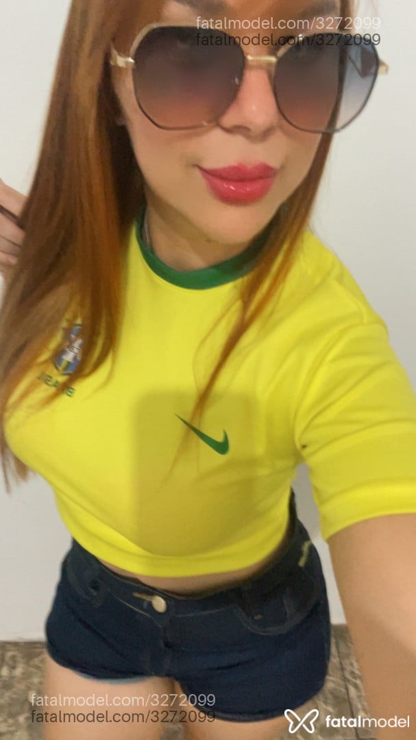 Acompanhante mulher ruiva (o) de olhos castanhos - Joicy