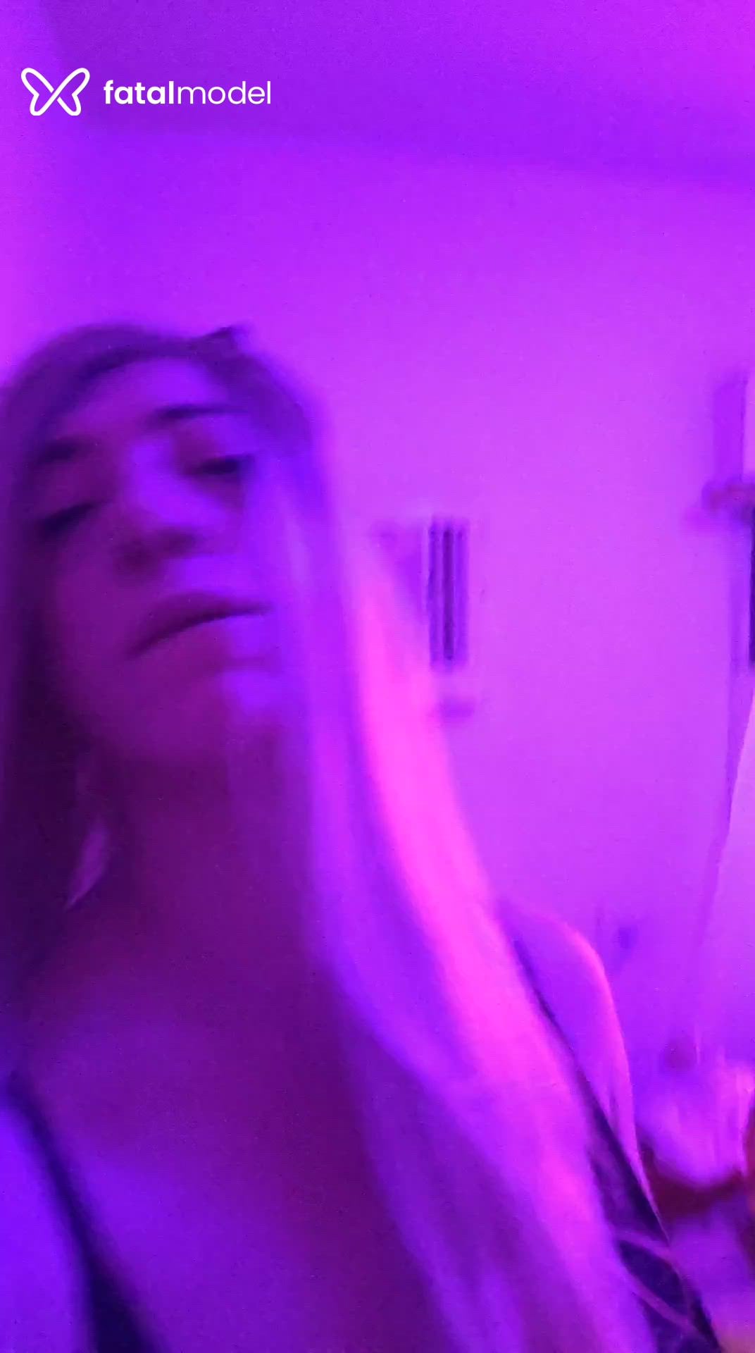 Acompanhante mulher com cabelo castanho de olhos castanhos - Kaká Ferrari