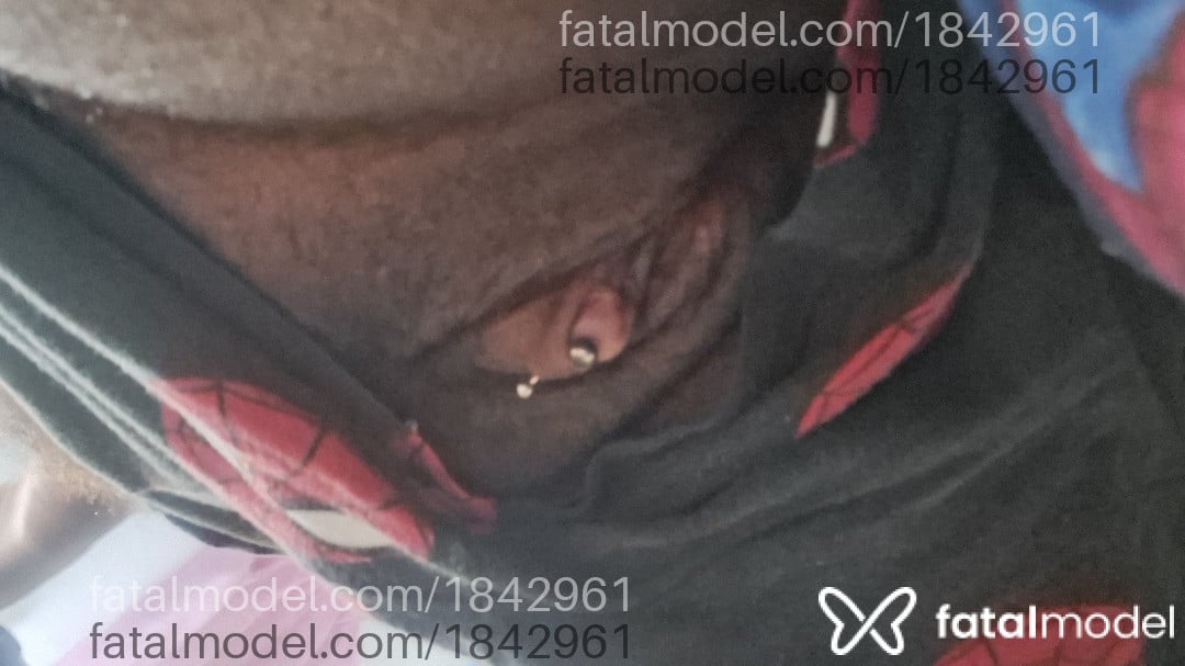 Acompanhante homem trans com cabelo castanho de olhos castanhos em Salvador - Seuurso