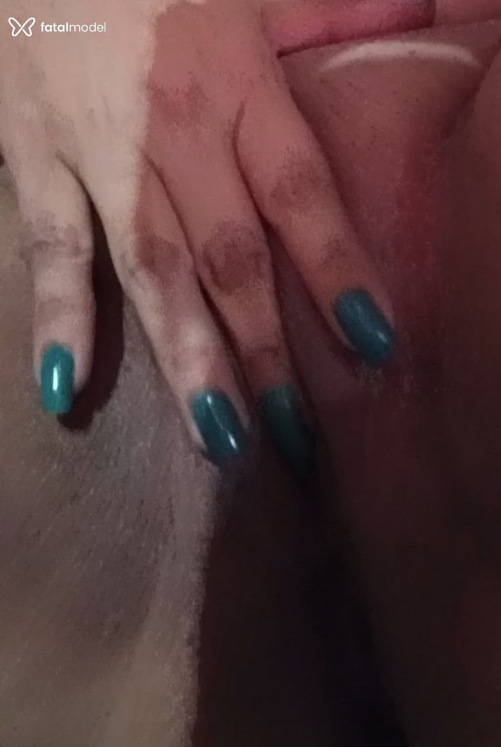 Acompanhante mulher com cabelo castanho de olhos castanhos - Eduarda Pereira Acompanhante mulher com cabelo castanho de olhos castanhos - Eduarda Pereira