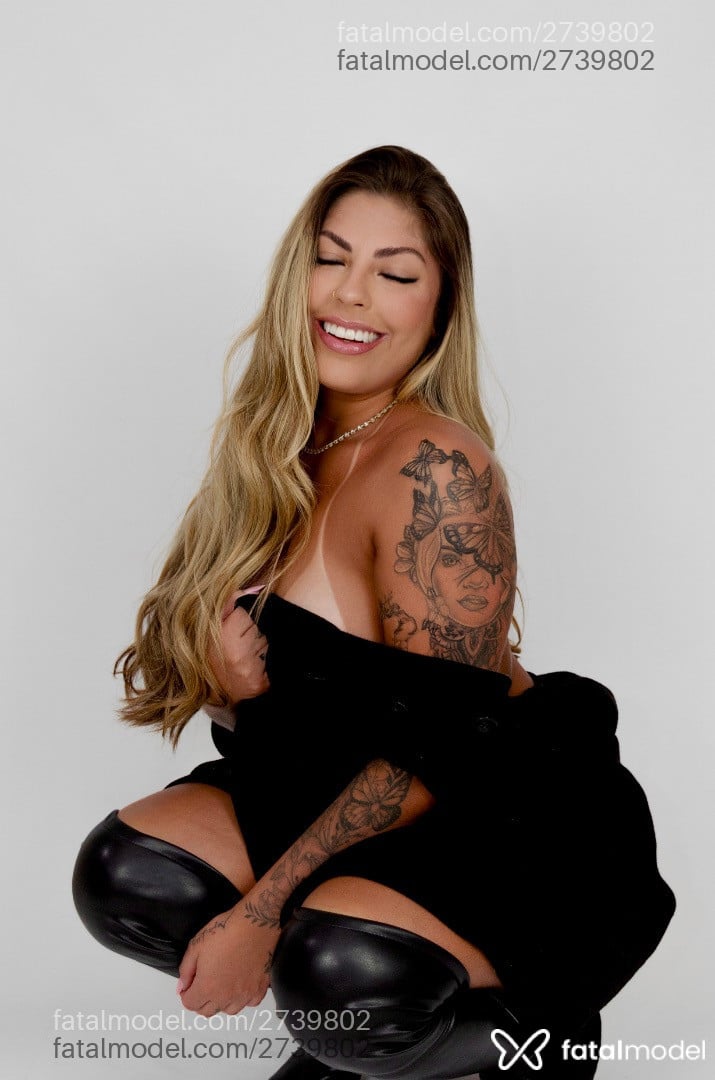 Acompanhante mulher loira (o) de olhos mel em Santiago - Alice Almeida