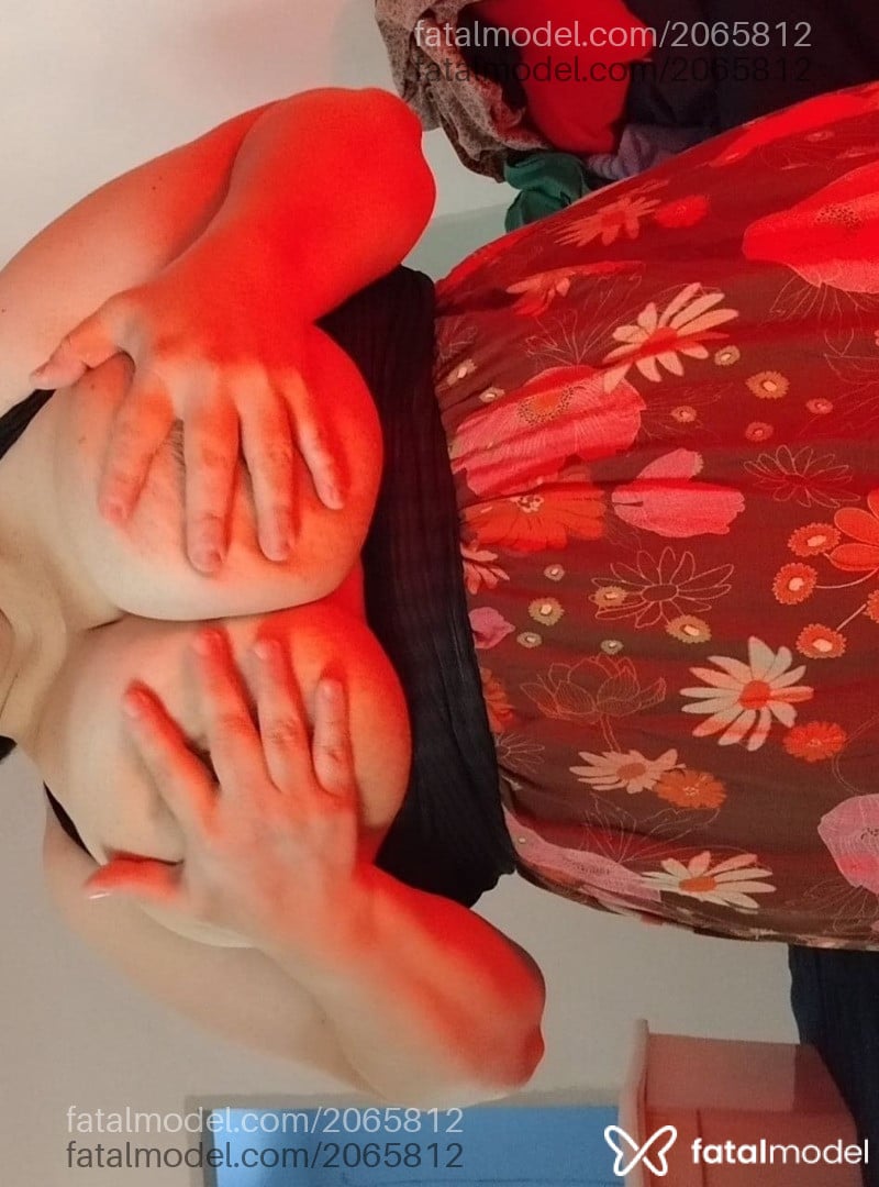 Acompanhante mulher com cabelo castanho de olhos castanhos em São Caetano do Sul - Joana Dias