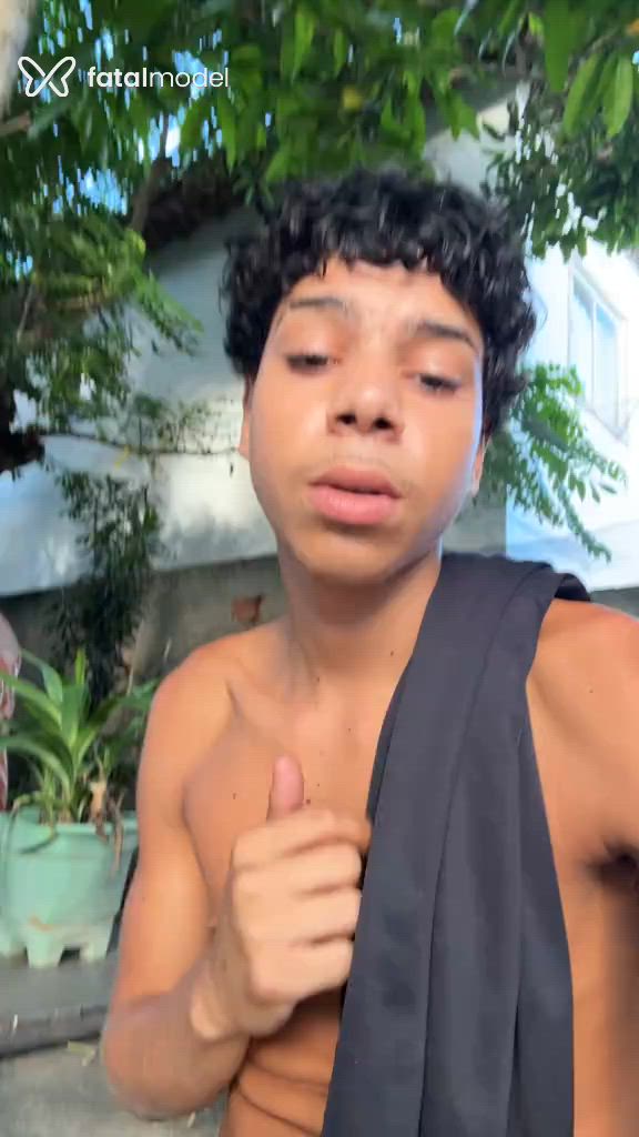 Acompanhante homem morena (o) de olhos castanhos - Migezinho Acompanhante homem morena (o) de olhos castanhos - Migezinho