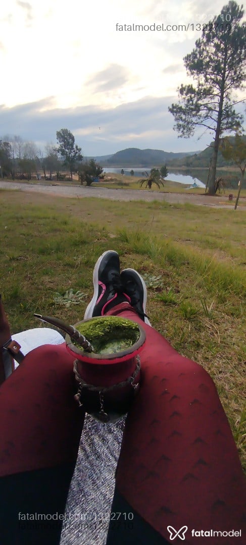 Acompanhante mulher morena (o) de olhos castanhos em Santana do Livramento - Carol