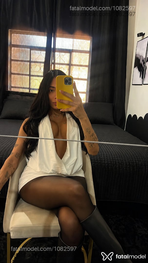 Acompanhante mulher trans morena (o) de olhos castanhos em Joinville - Diana Esteves