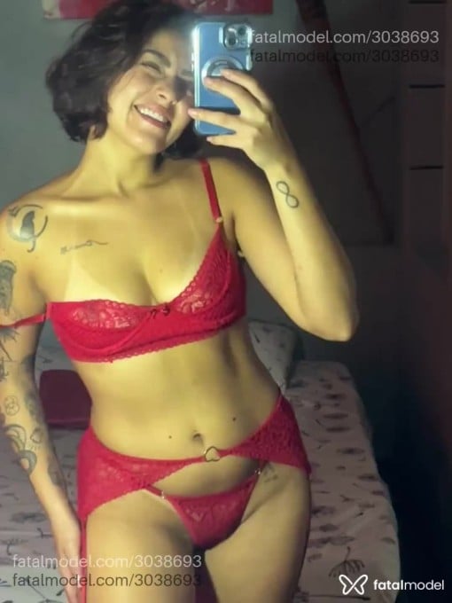 Acompanhante mulher ruiva (o) de olhos castanhos em Pelotas - Isis Morelli