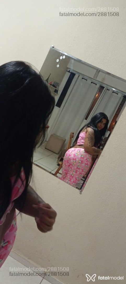 Acompanhante mulher morena (o) de olhos pretos - Isabelly Acompanhante mulher morena (o) de olhos pretos - Isabelly