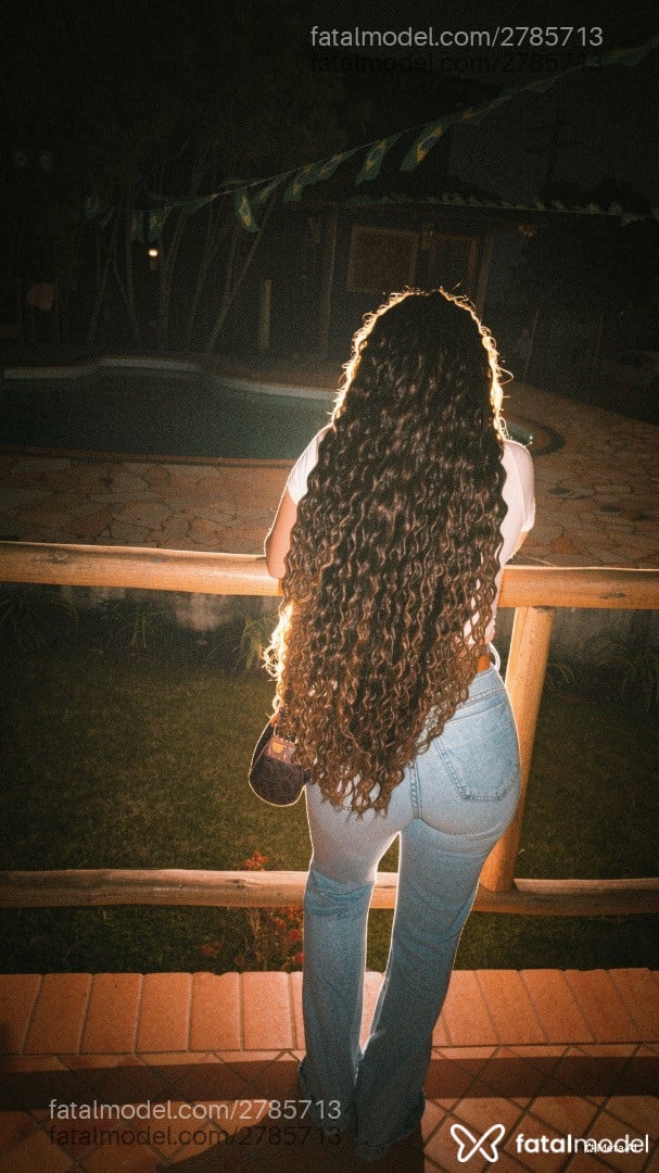 Acompanhante mulher com cabelo castanho de olhos castanhos em Atibaia Acompanhante mulher com cabelo castanho de olhos castanhos em Atibaia - Morenams