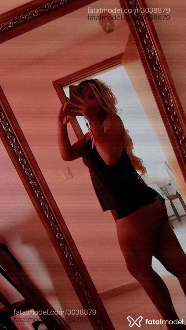 Acompanhante mulher morena (o) de olhos pretos - Kety Fernandes