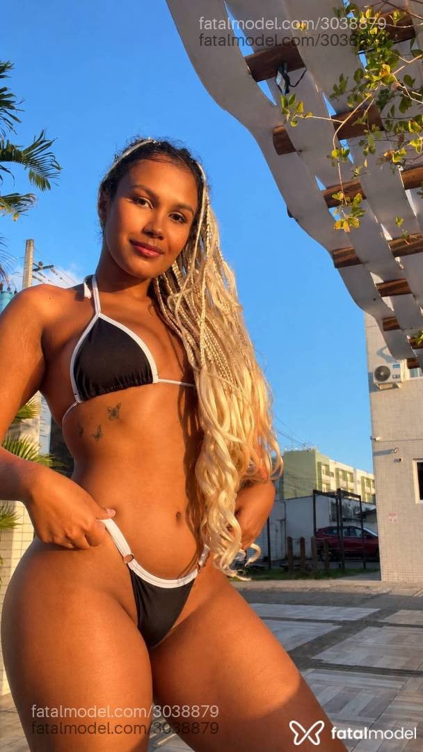 Acompanhante mulher morena (o) de olhos pretos - Kety Fernandes