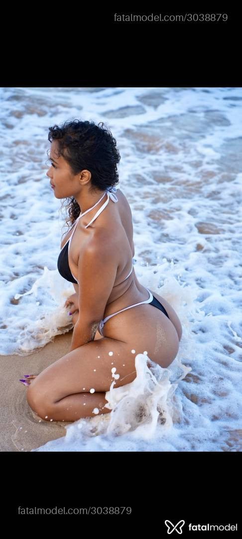 Acompanhante mulher morena (o) de olhos pretos - Kety Fernandes