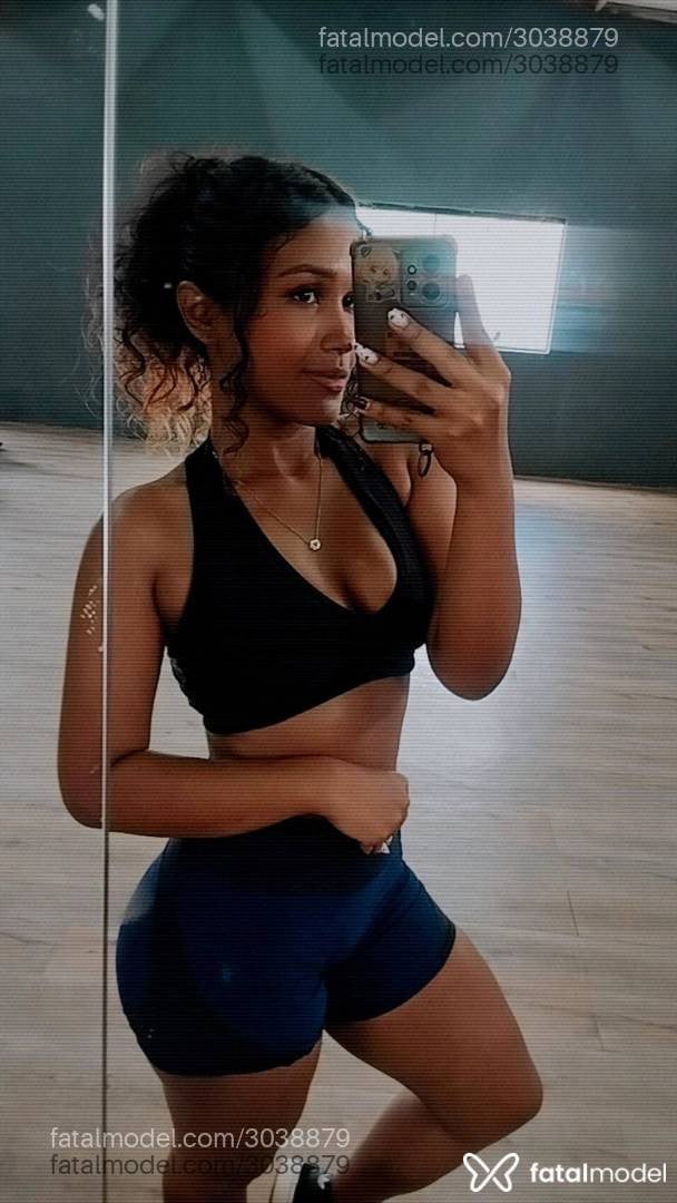 Acompanhante mulher morena (o) de olhos pretos - Kety Fernandes