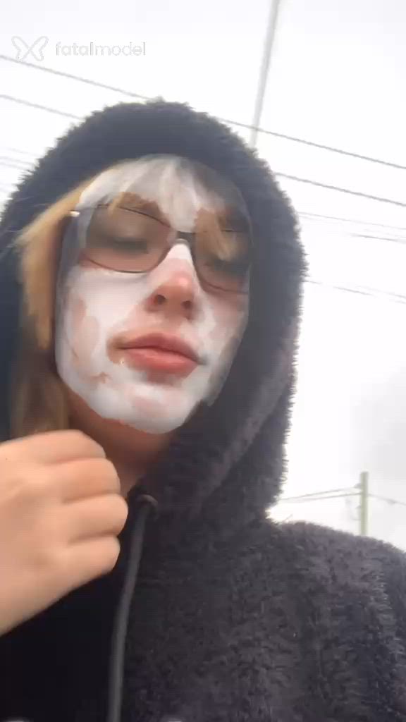 Acompanhante mulher trans loira (o) de olhos verdes - Bruna Bolzani