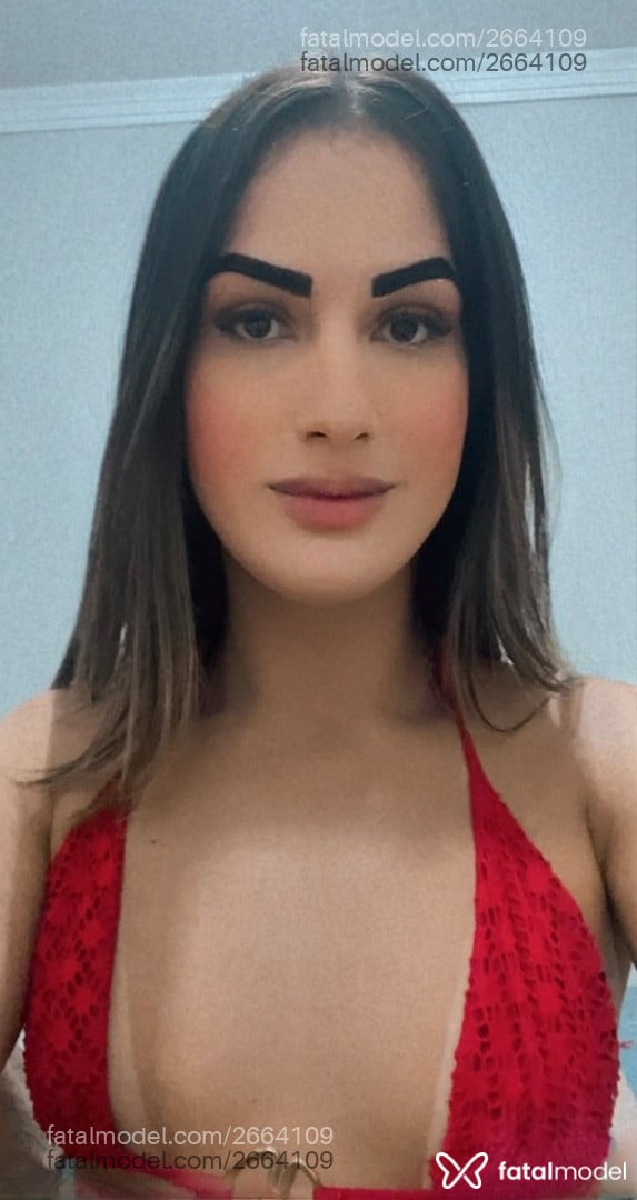 Acompanhante mulher trans loira (o) de olhos castanhos em Vila Velha - Larissa