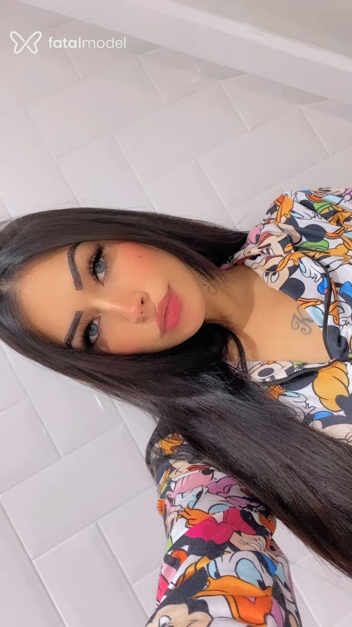 Acompanhante mulher morena (o) de olhos castanhos em Poá Acompanhante mulher morena (o) de olhos castanhos em Poá - Lara