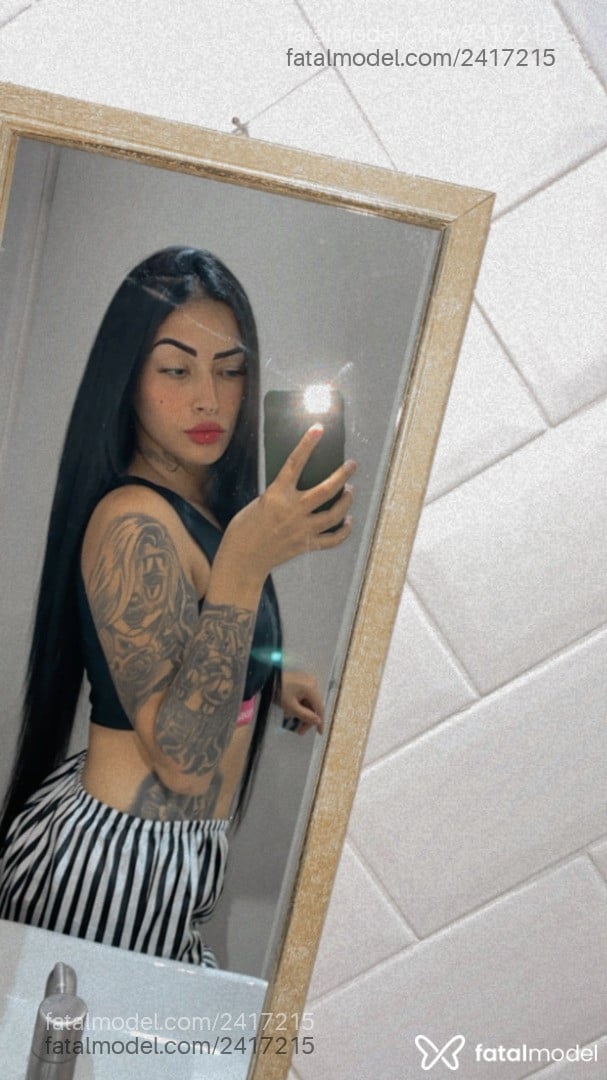 Acompanhante mulher morena (o) de olhos castanhos em Poá Acompanhante mulher morena (o) de olhos castanhos em Poá - Lara