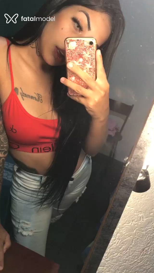 Acompanhante mulher morena (o) de olhos castanhos em Poá Acompanhante mulher morena (o) de olhos castanhos em Poá - Lara