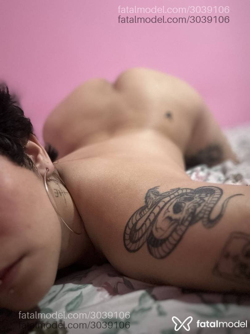 Acompanhante mulher morena (o) de olhos mel - ísis Liz