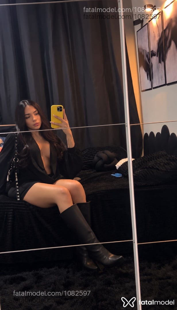 Acompanhante mulher trans morena (o) de olhos castanhos em Joinville - Diana Esteves